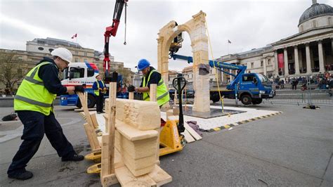 Palmyra S Arch Of Triumph Recreated In London Bbc News