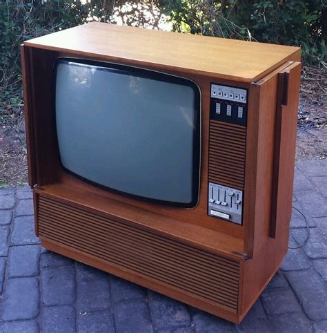 vintage 1970s retro mullard philips 26 colour television tv teak wood cabinet vintage tv old