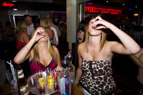 Binge Drinking Women Having More And More Alcohol Poisoning Cases