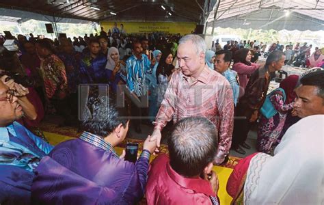 As the rising tide of the asian century lifts our collective fortunes, such fruits of prosperity should be equitably shared. Sultan Nazrin rai ulangtahun keputeraan bersama rakyat ...