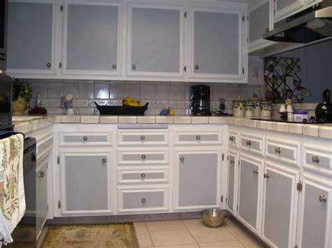 30 Two Tone Painted Kitchen Cabinet Ideas