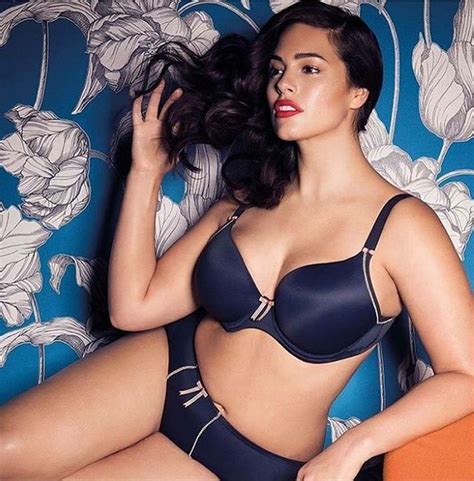 Gorgeous Plus Size Models To Check Out