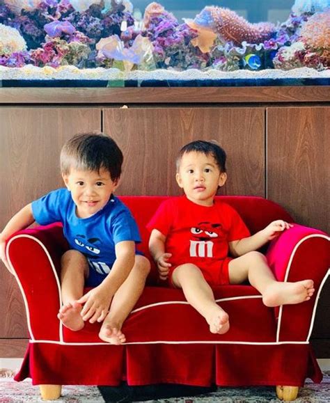Kalau masih tak boleh 'shooting', jadi teruskan berniaga saja, katanya. Kongsi Tarikh Lahir Sama Dengan Adam & Noah, Dato' Dr ...