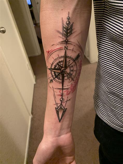 Compass And Arrow Done By Jared Rocker At Clovis Ink Clovis Ca R Tattoos