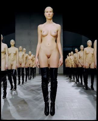 Nude Matters Vanessa Beecroft Nude Art