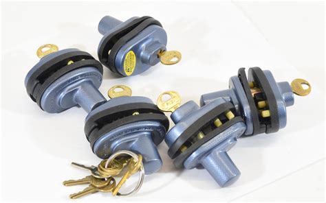 5 Masterlock Trigger Locks With Keys Landsborough Auctions
