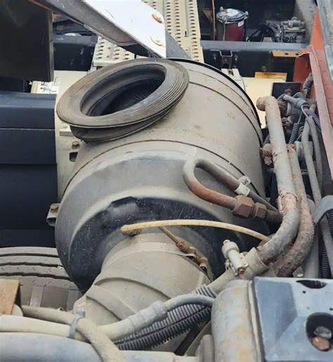 1997 Ford L8000 Right Air Cleaner Air Filter Housing For Sale