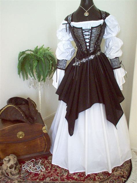 Complete Renaissance Pirate Wench Costume Different Fabrics Etsy