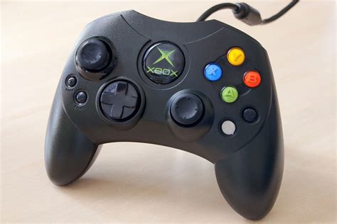 Old Neko A Look Into Video Games Evolution Of Xbox Controllers