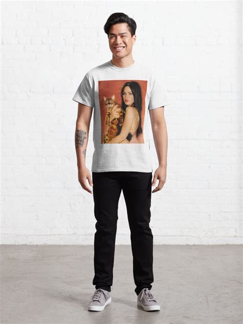 Megan Fox T Shirt By Layanganwatu Redbubble