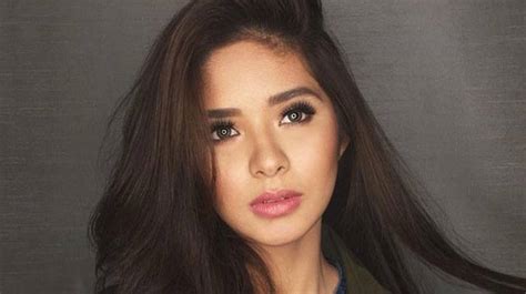 loisa andalio swears by this makeup product
