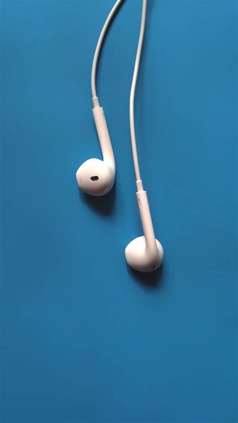 White Apple Earphones Headphones Wallpapers In Blue And White