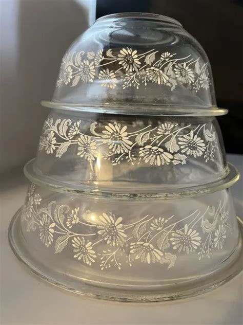 Vtg Pyrex White Lace Colonial Mist Clear Glass 3 Pc Mixing Bowl Set 322 323 325 22 50 Picclick