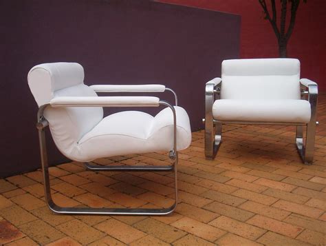 Eero Aarnio LABEL. PAIR Chairs for Framac. Chrome Silver. Italian. - iNVISeDGE