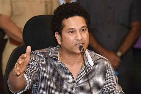 India 39/1 after 13 overs: IND Vs ENG, 1st Test: Sachin Tendulkar Gives Indian ...