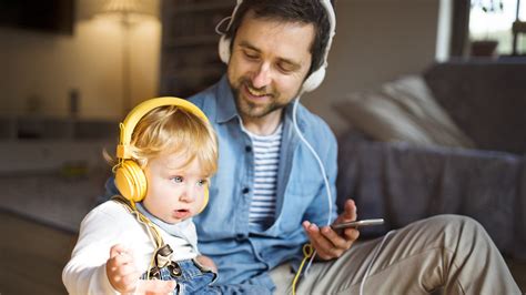 Parents And Kids Who Listen To Music Together Have Closer Relationships