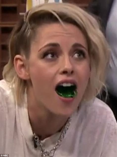 Kristen Stewart Plays Jell O Shot Twister With Jimmy Fallon On The