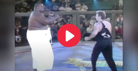 600 Pound Mma Fighter Takes On Puny Man Inexplicably Loses Fanbuzz