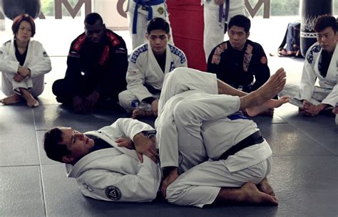 Steps To Improve Your Guard For Brazilian Jiu Jitsu Evolve Daily