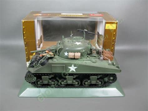 21st Century The Ultimate Soldier Wwii Us M4 Sherman Tank And Figure