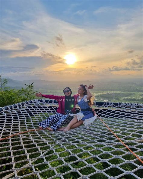 Daftar Harga Tiket Masuk Wisata Obelix Hills Jogja Update Solo Info
