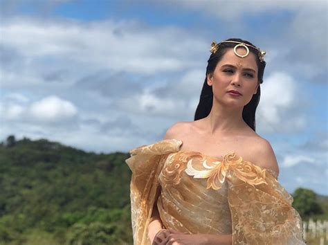 Maraming netyizens ang napawow sa mga larawan ni kristine. LOOK! Beauty goddess Kristine Hermosa major come back on TV to join "Bagani"