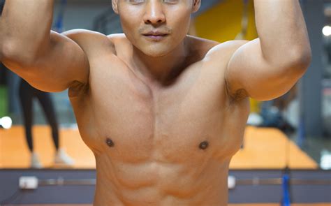 Huge Asian Bodybuilder