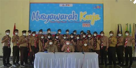 Tarikh ini juga diterima oleh pergerakan pengakap dunia (wosm) dan mengishtiharkannya di persidangan pengakap dunia kali ke 39 di curitiba, brazil pada tahun 2011. Muker 2021 DKD DIY Ditutup Oleh Kak Arifin Budiharjo ...