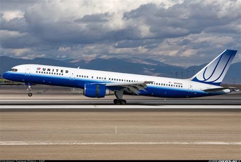 Boeing 757 222 United Airlines Aviation Photo 1647294