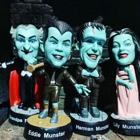 Munsters Little Big Heads Character Fictional