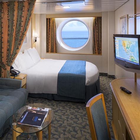 Carrying over 3,600 passengers and 1,360 crew members on board, and with 15 decks, liberty is a huge cruise ship. Cabins on Liberty of the Seas | IgluCruise