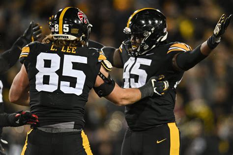Dochterman Kirk Ferentzs Iowa Players Back Up His Belief With Straight Wins The Athletic