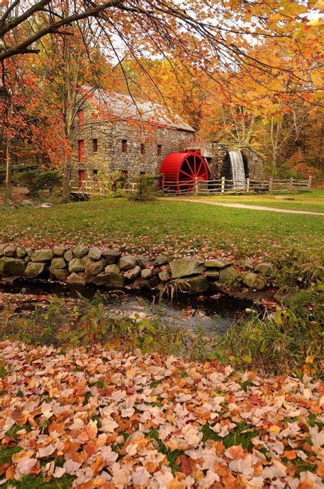 Take This Gorgeous Fall Foliage Road Trip To See Massachusetts Like Never Before Fall Foliage