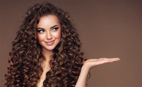 Take Care Of Your Curly Tresses With These Must Have Shampoos For Curly