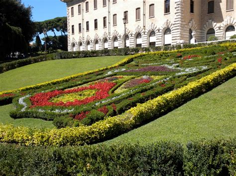 14 personen, kosten pauschal chf 150. AMOROMA: Vatican Gardens