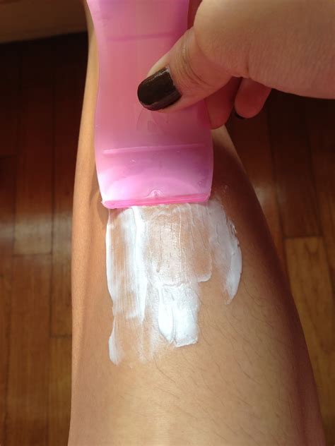 You can have smooth underarms for up to four weeks with veet wax. my.personal.stashbook: STASH #70 : Leg Care Part I - Veet ...