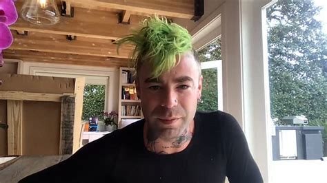 Mod Sun Says Avril Lavigne Collab On Flames Came About ‘like Magic