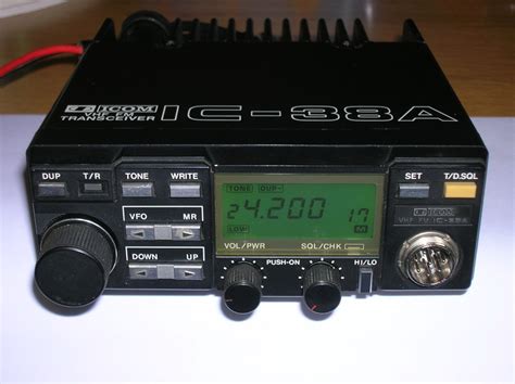 УКВ трансивер Icom Ic 38a Характеристики Краткий обзор