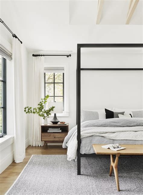 The width of the tub is 33. 5 Genius Bedroom Layout Ideas We're Stealing From Interior ...