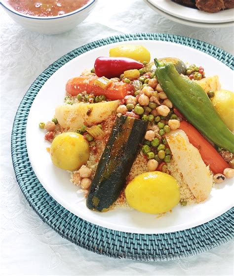 Couscous algérien aux légumes, avec ou sans viande ...