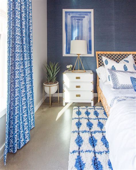Blue Grasscloth Wallpaper Guest Bedroom Design Guest Bedroom