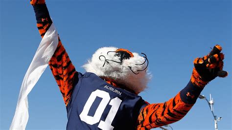 Auburn Football Another Look At The Tigers Gameday Hype Video College And Magnolia