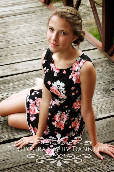 Pin By Dannette Elling On Photography By Dannette Teenager Photography Girl Poses Tween