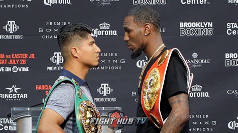 Robert Easter Jr Towers Over Mikey Garcia In Face Off During Kick Off