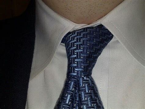 How to tie a tie videos. The "Oriental Knot" | Fashion, Knots, Tie clip
