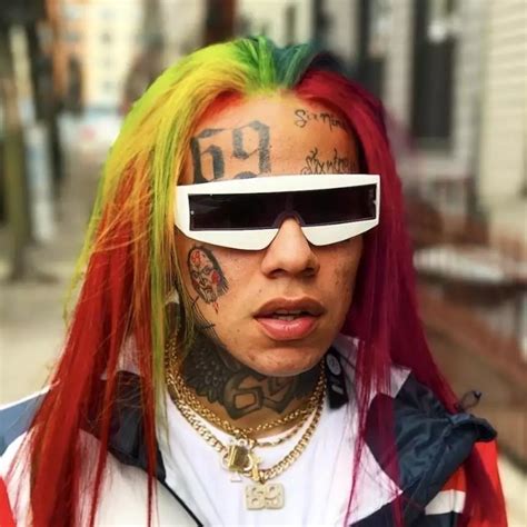 Jailed Rapper Tekashi 6ix9ine S Girlfriend Gets 69 Tattoo And His Hair Colour Celebrities