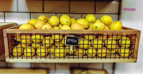 Namun, asam pada lemon dapat merusak email gigi secara demikianlah beberapa khasiat buah lemon yang sangat baik jika dikonsumsi rutin. Miliki Potongan Badan Macam Model, Ini Khasiat Amal Minum ...