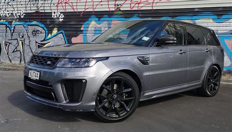 Review Range Rover Sport Svr Carbon Edition Brilliantly Merges Luxury