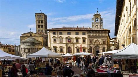 Arezzo Cosa Vedere In Un Giorno Itinerario E Mappa Souvenir Di Hot My