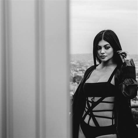Kylie Jenner Is A Badass Bombshell In Latest Sexy Photo Shoot—see Her